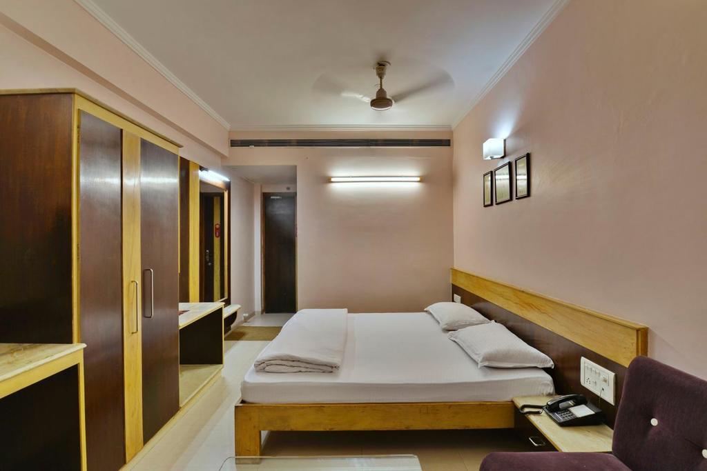 Jain'S Hotel Rajhans Bhopál Kültér fotó